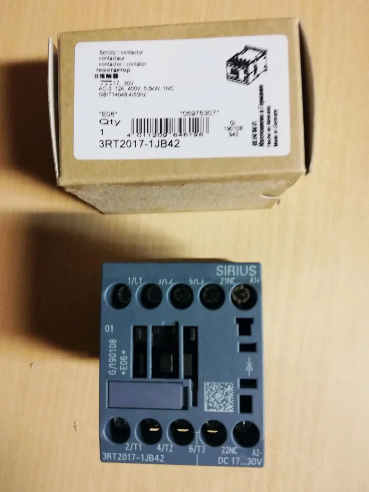 

Совершенно новый 3RT2017-1JB41 3RT2017-1JB42 3RT2017-2JB41 3RT2017-2JB42 Гарантия один год