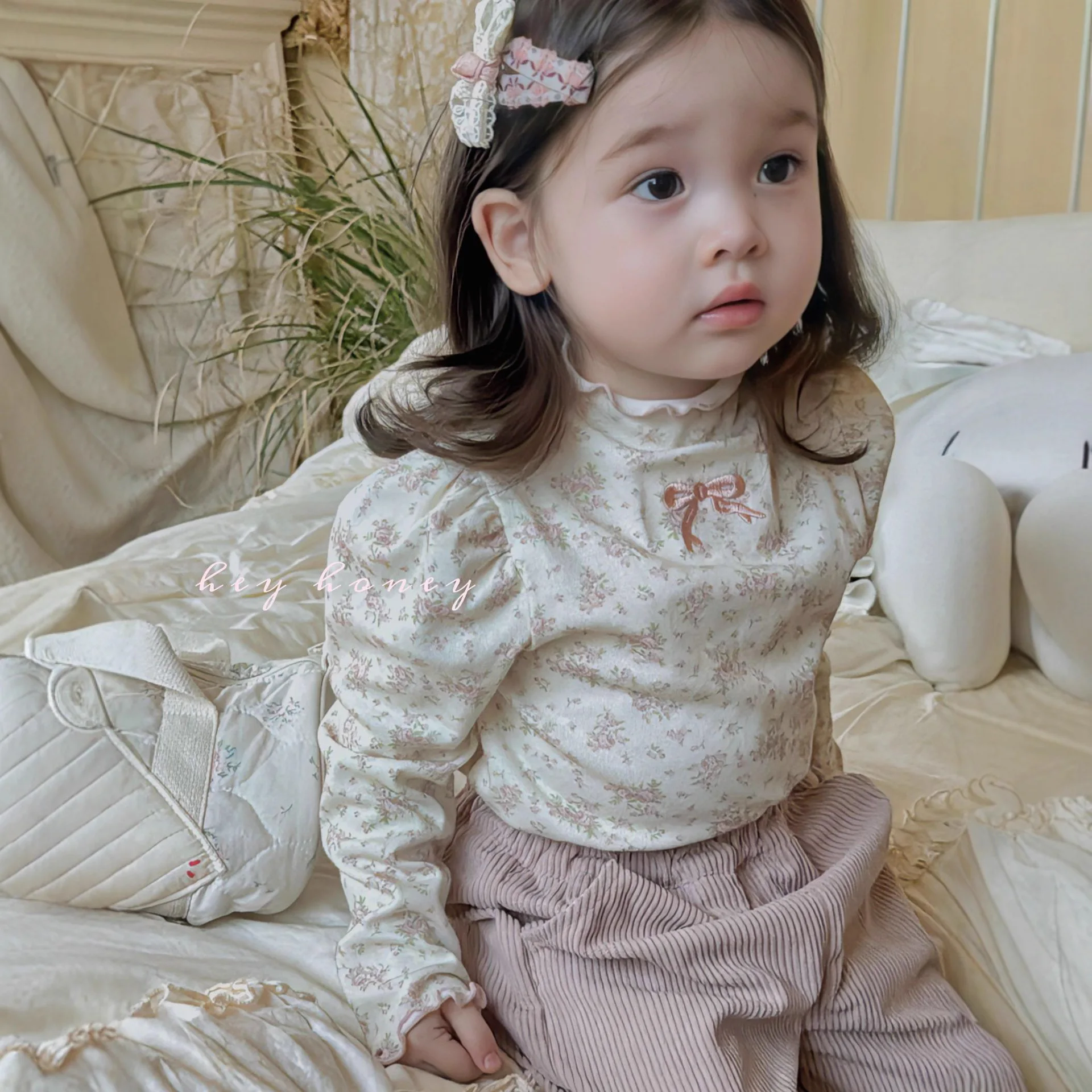 

2025 Autumn New Girls Bottoming Shirts Sweet Lace Collar Princess Tops Children Long Sleeve Bow T Shirts Baby Girl Floral Shirts