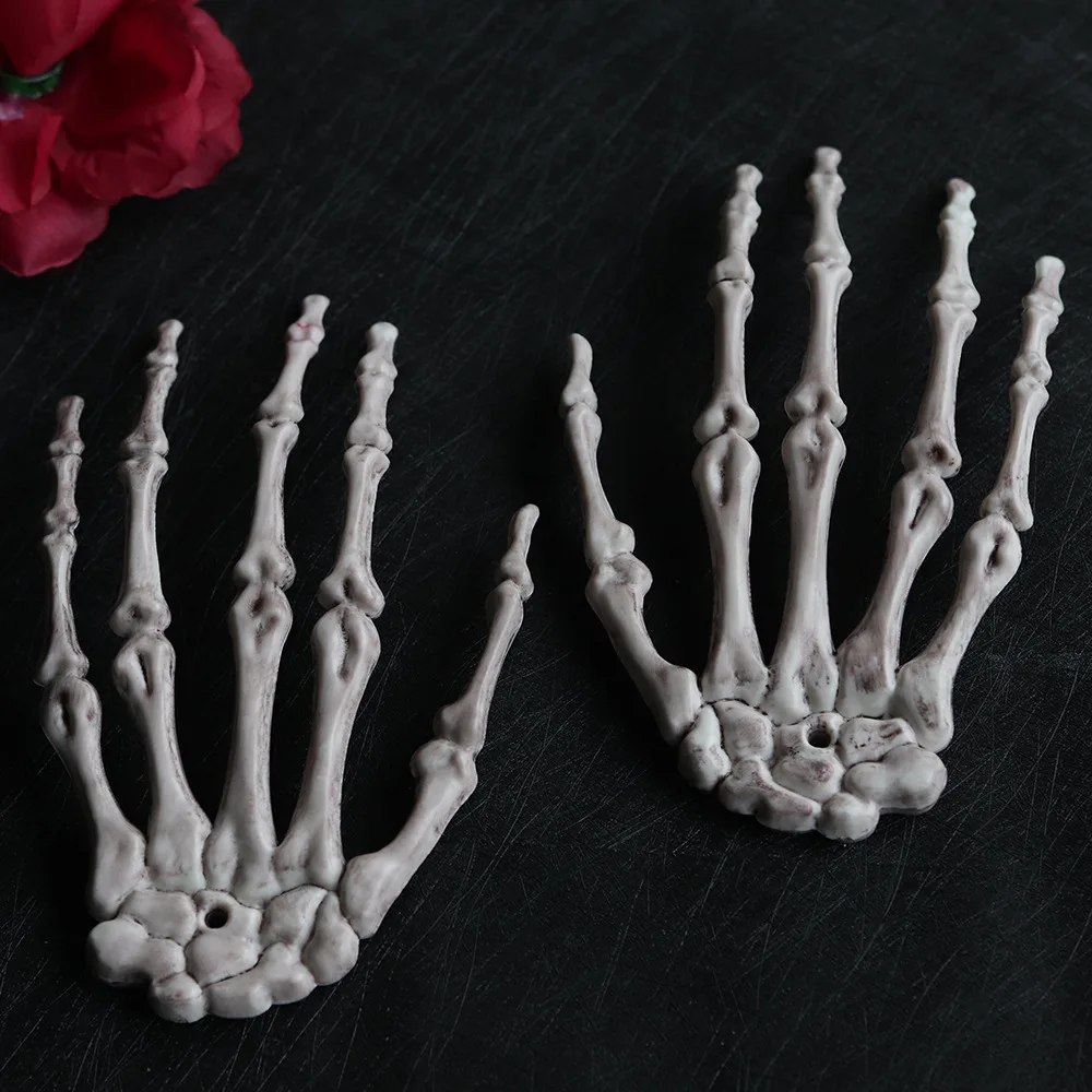 Esqueleto de Halloween, garra de mano, adornos de terror, fantasma de plástico, decoración de huesos, accesorios, colgante de mano