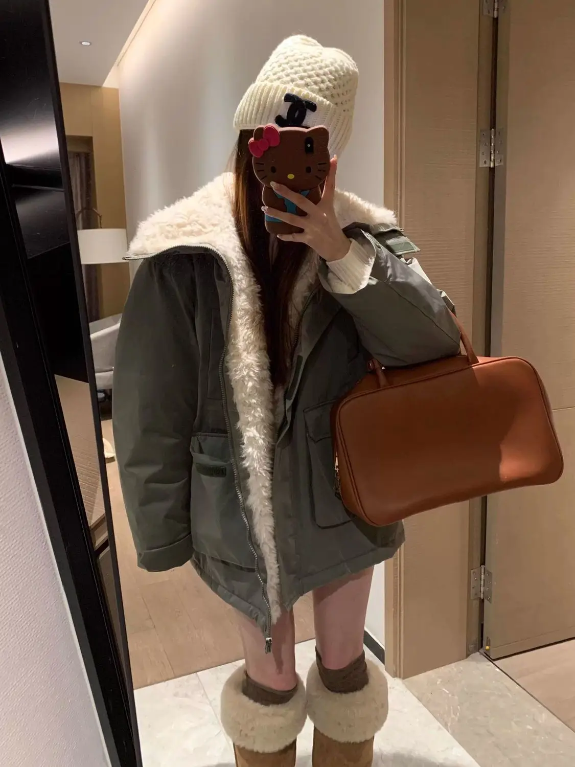 

Gagarich 2025 Green Lambhair Collar Overcomes Wearing New Winter Down Cotton Jacket Women Medium Long Thick Jacket Top