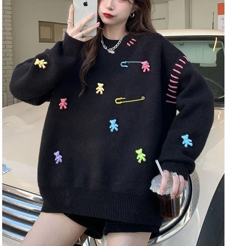 Autumn Winter New Women\'s Versatile Pullovers Crew Neck Little Bear Embroidery Loose Sweaters Fashion Casual Long Sleeve Tops