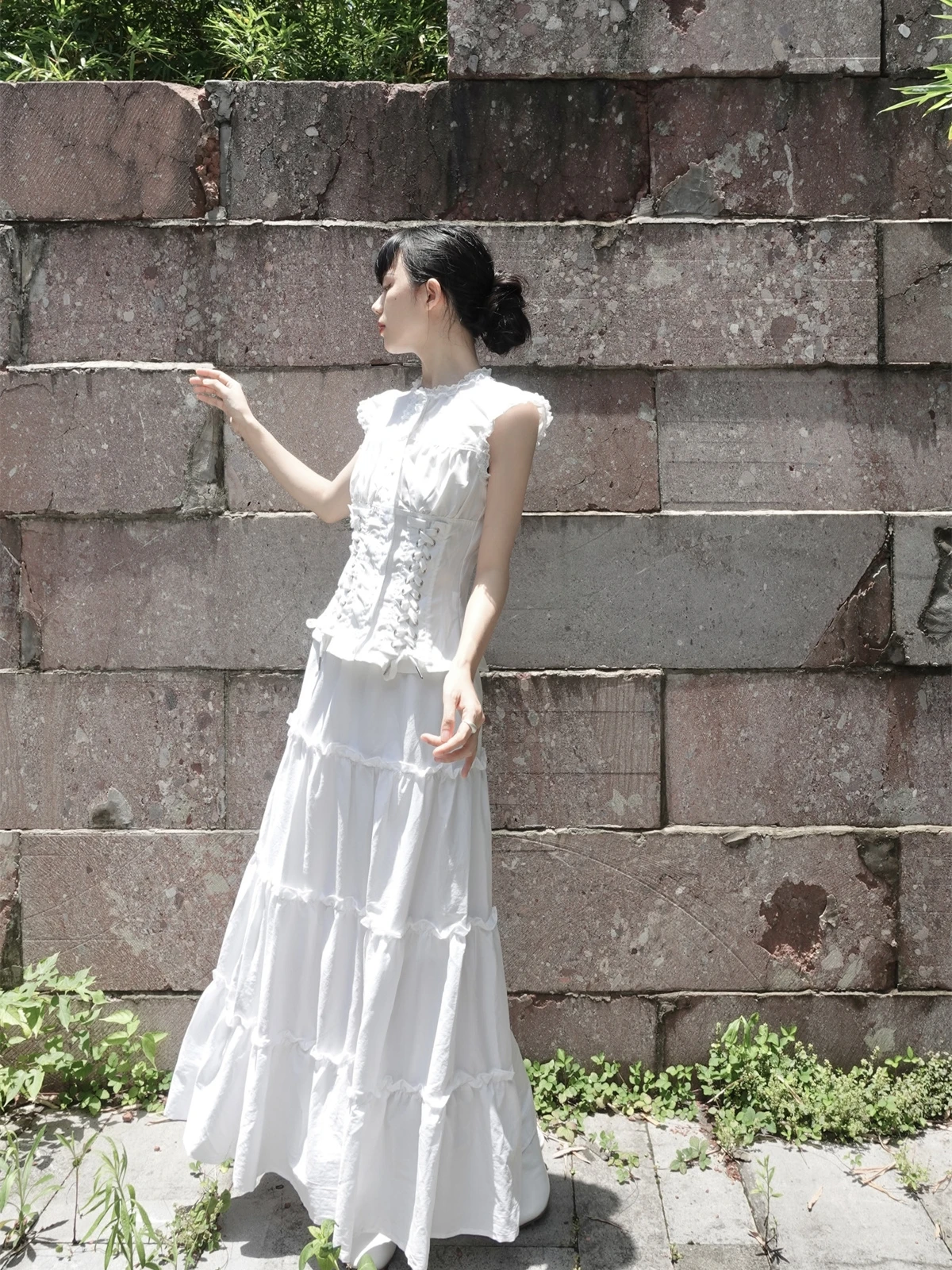 

Elegant White Lace Shirt And Skirt Set Chinese New Style Original Design Polka Dot Pattern Polyester Fabric for Women