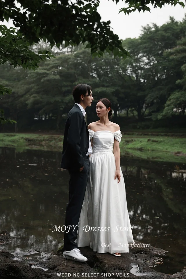 Mojy Elegant Off Shoulder Satin Korea Wedding Dresses A Line Floor Length Bridal Gowns Corset Back Vestido de noiva Plus Size