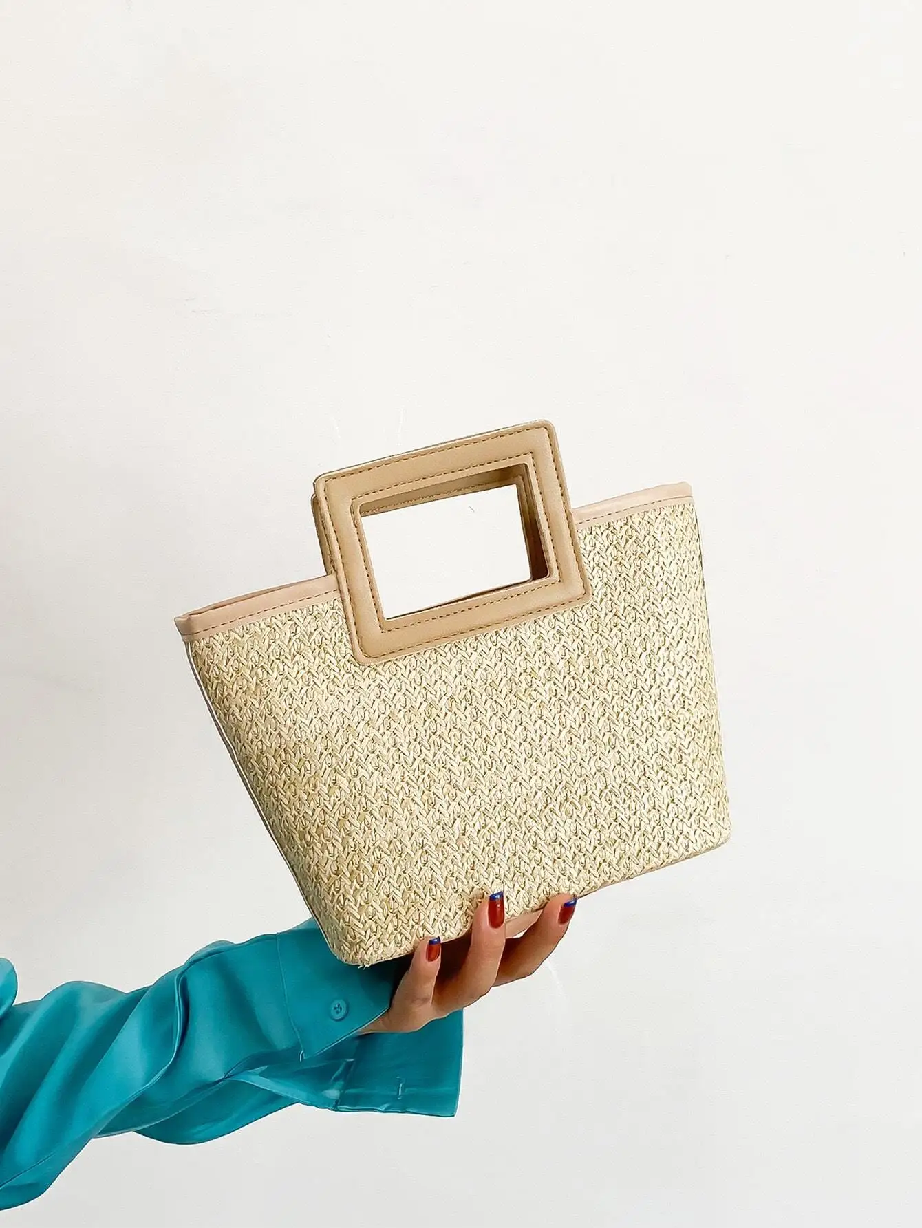 

Бежевая плетеная сумка-тоут с квадратной ручкой для летнего повседневного использования