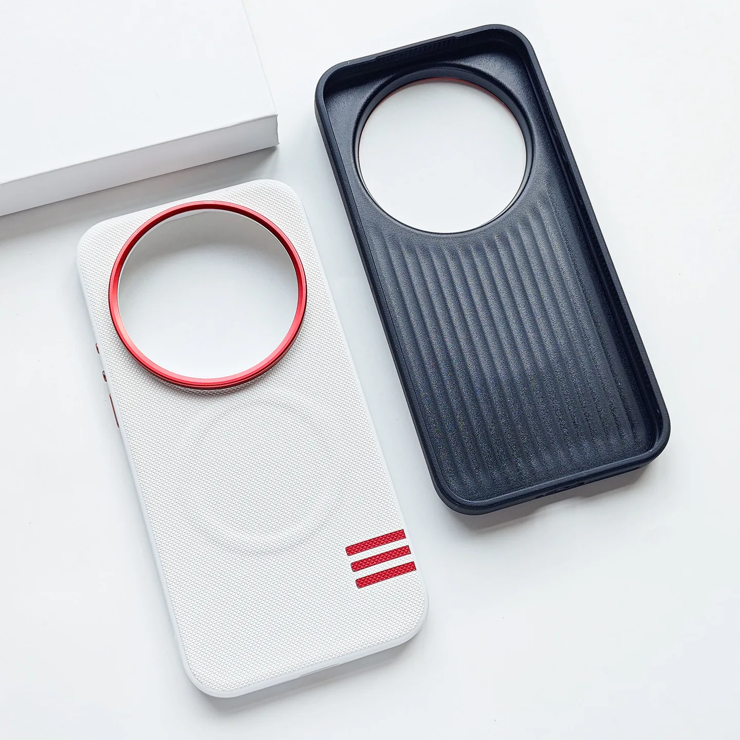 Etui na Xiaomi 17 15 14 13 Ultra z trzema magnesami, luksusowa skóra, przyjemna w dotyku, odporna na upadki, do MI17 Ultra — zdjęcie produktu 2