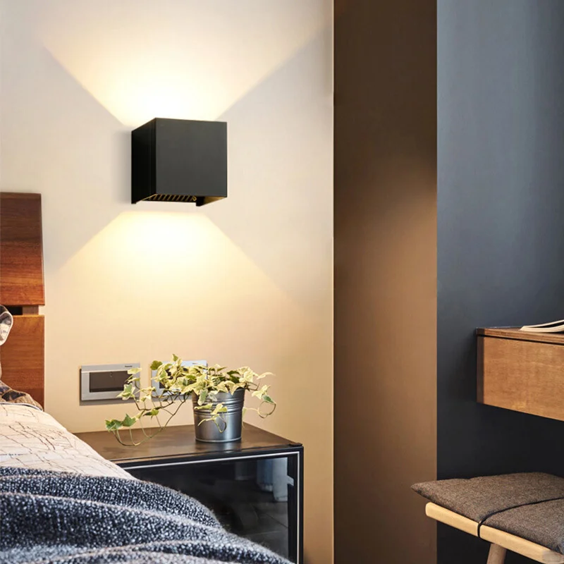 

Настенный светильник изголовья спальни, гостиная, прихожая, лестница, атмосфера, светодиодные лампы, простой пластиковый настенный светильник с двойной головкой для двери