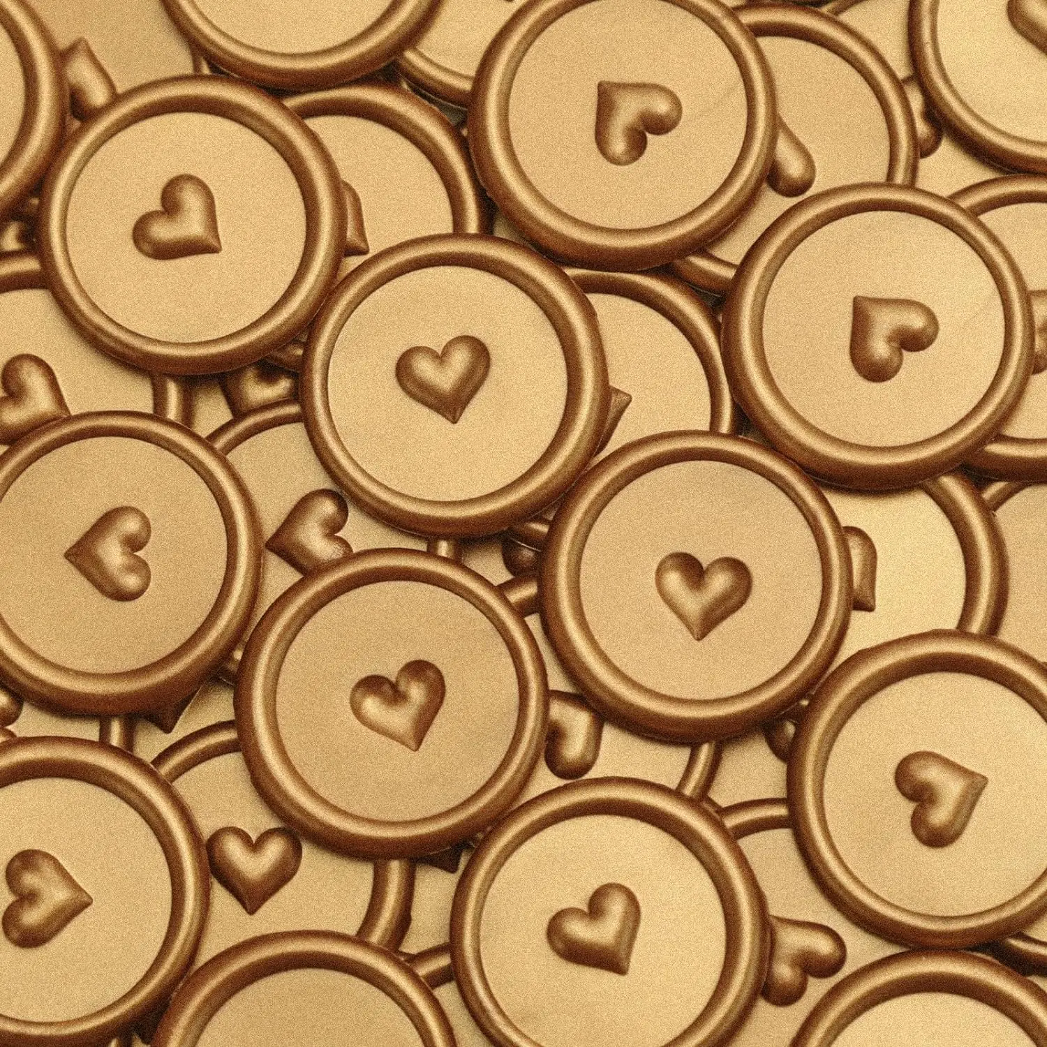 20/60/100 Stück Geprägte Herz-Wachssiegel-Aufkleber Selbstklebende Hochzeitseinladungs-Umschlagversiegelung Goldene Aufkleber zur Weihnachtsdekoration