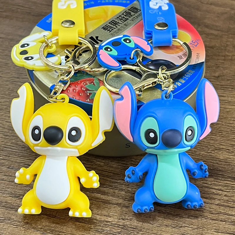 Cartoon Disney Lilo & Stitch Silikon-Anhänger-Schlüsselanhänger für Damen und Herren, Fans, schöner rosa, blau, lila Stich-Engel-Schlüsselanhänger, Geschenke