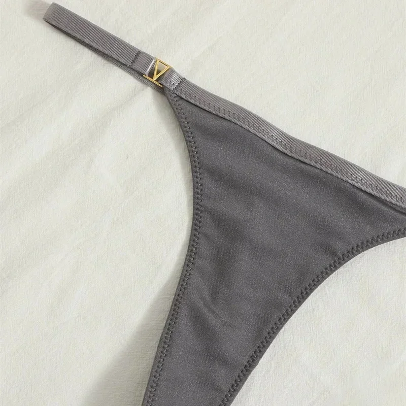 Sous-vêtements Sexy pour femmes, couleur unie, Micro Mini String, taille basse, taille élastique, Hipster, très petite culotte