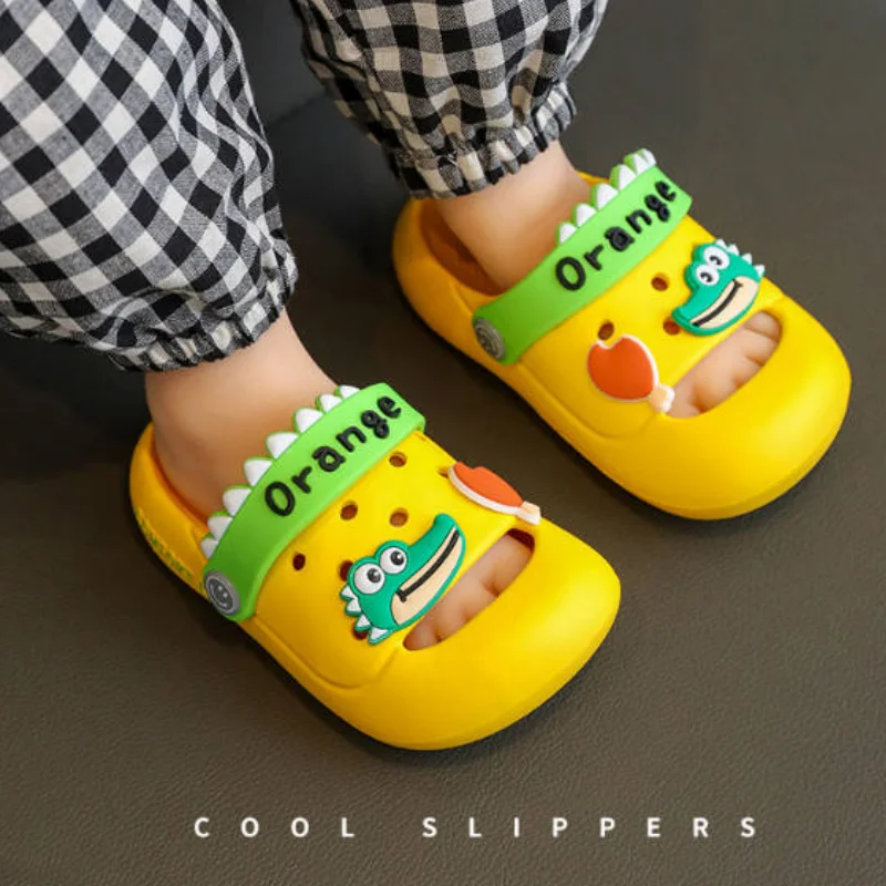 Baby Boys Girls Clogs Shoes Cute Cartoon Children Anti-Kick Sandal Lighweight Toddler Beach Slipper Anti Slip Children's Shoes