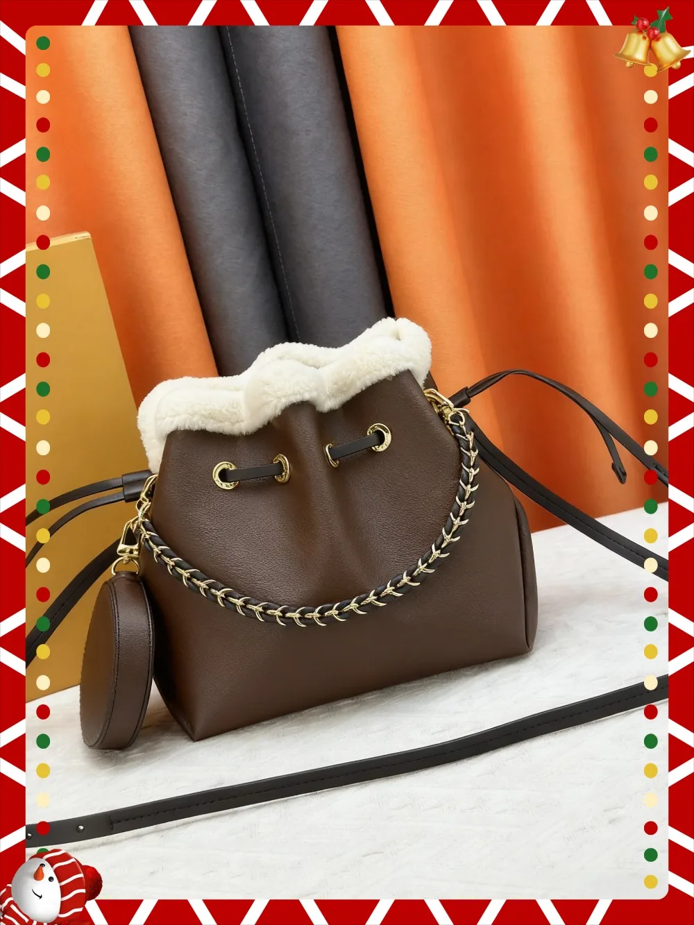 

РАЗМЕР: 19X22X14 СМ Модные универсальные сумки из кожи вишни Портативные можно носить на плече без коробок.