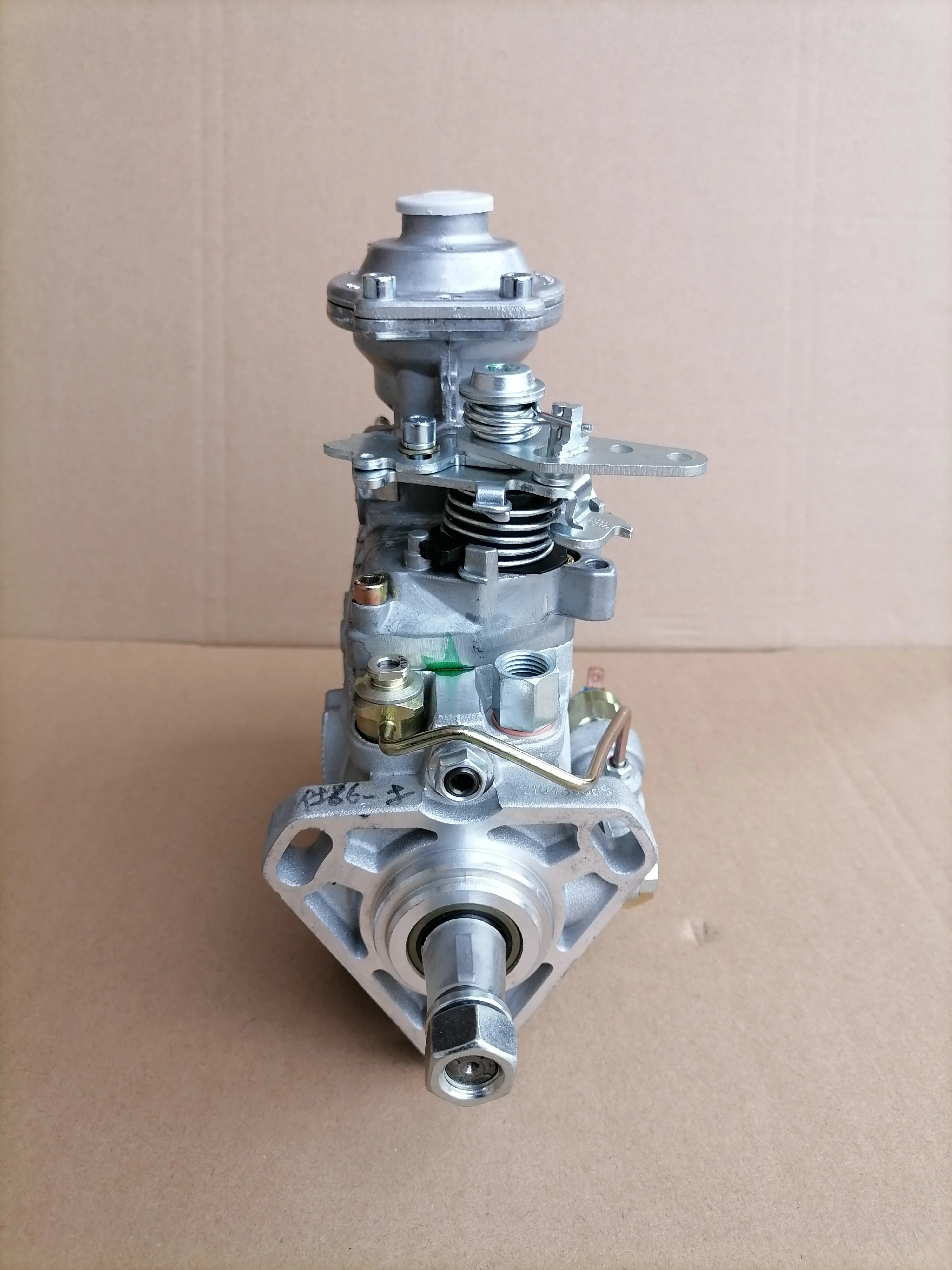 مضخة حقن وقود الديزل 0460424326 3960902   1400R866-8 لمضخة VE عالية الجودة لمحرك الكمون 4BT 0460424326 3960902 #2