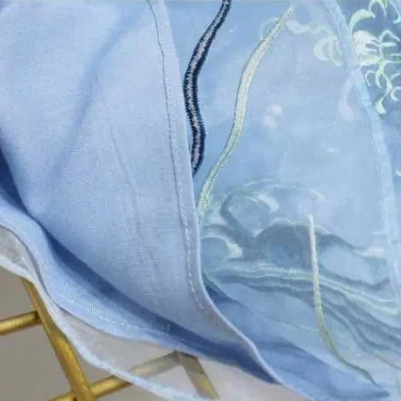 قميص تانغ مطرز على الطراز الوطني قميص ريترو كرين مطرز صيني قميص نسائي جديد أنيق فضفاض أبيض وأزرق قميص الهانبوك