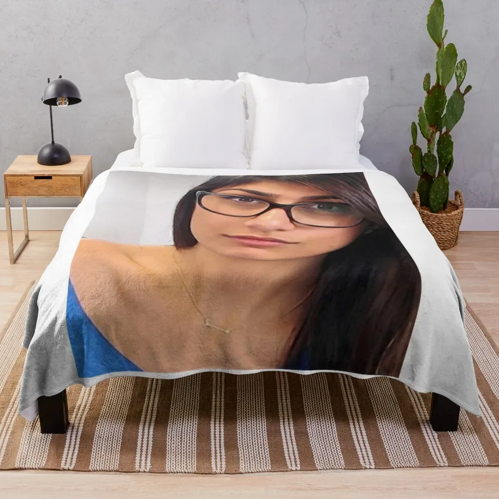 

Mia khalifa Throw Blanket Flannel Fabric Soft Hairy Nap Blankets