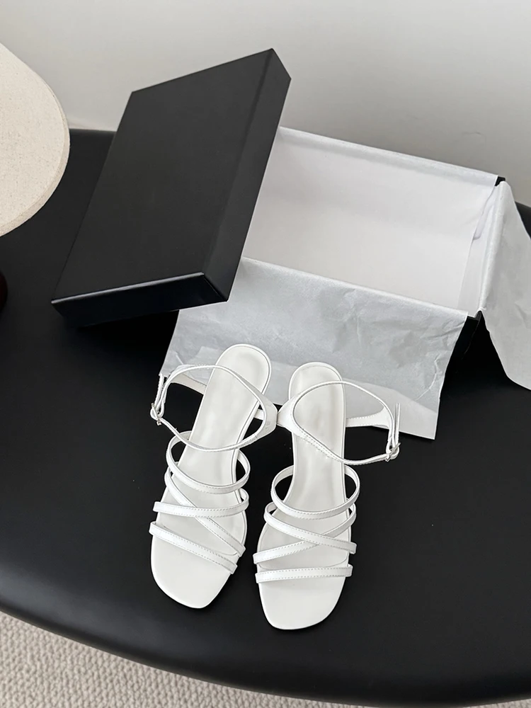 Spenneooy AutumnWinter New style Sandals Series Pointed head Square buckle Woman black Trend Comfort High-heeled sandals