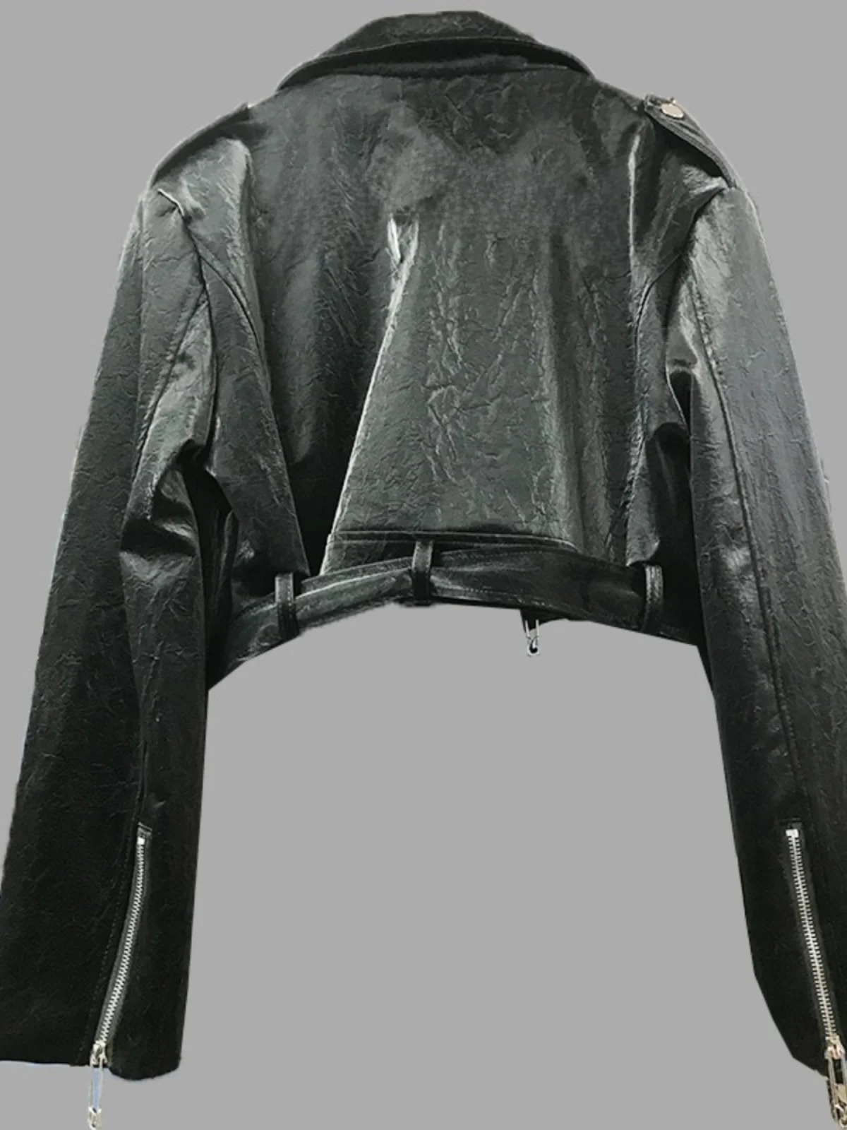 2026年春 韓国風 スレレター刺繍入り オートレザー ジャケット レディース ファッション アウターウェア シームレスジッパー ハイウエスト