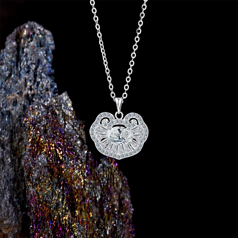 

S925 Sterling Silver Necklace with Longevity Lock Pendant 0.5ct VVS1 Moissanite Collarbone Chain Jewelry Gift for Christmas