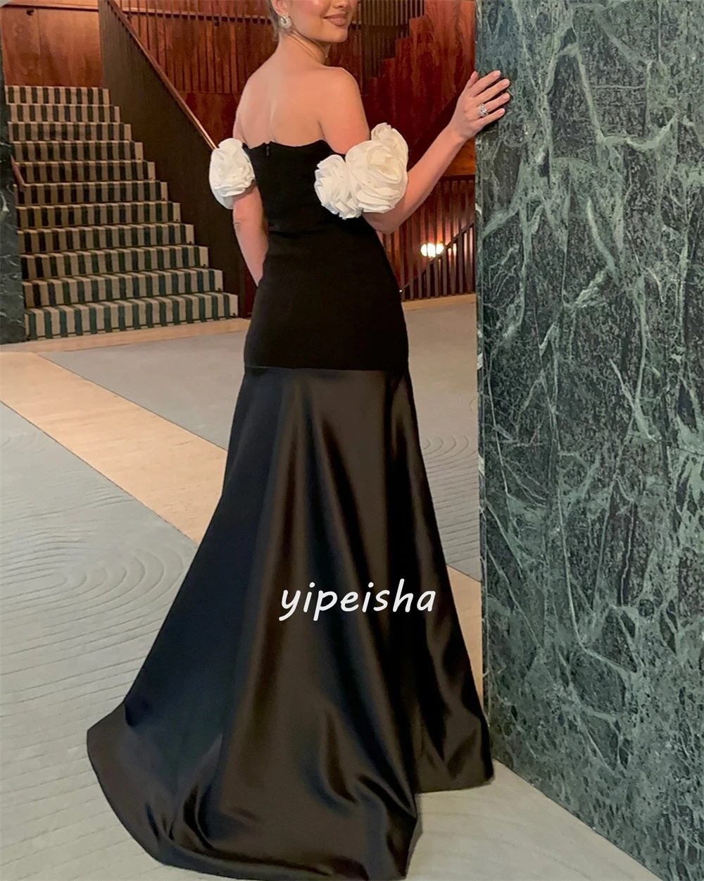 Moderne Stijl Satijn Applique Bloem Ruches Handgemaakte Bloem A-Line Off-The-Shoulder Midi Jurken Homecoming Jurken Eenvoudig