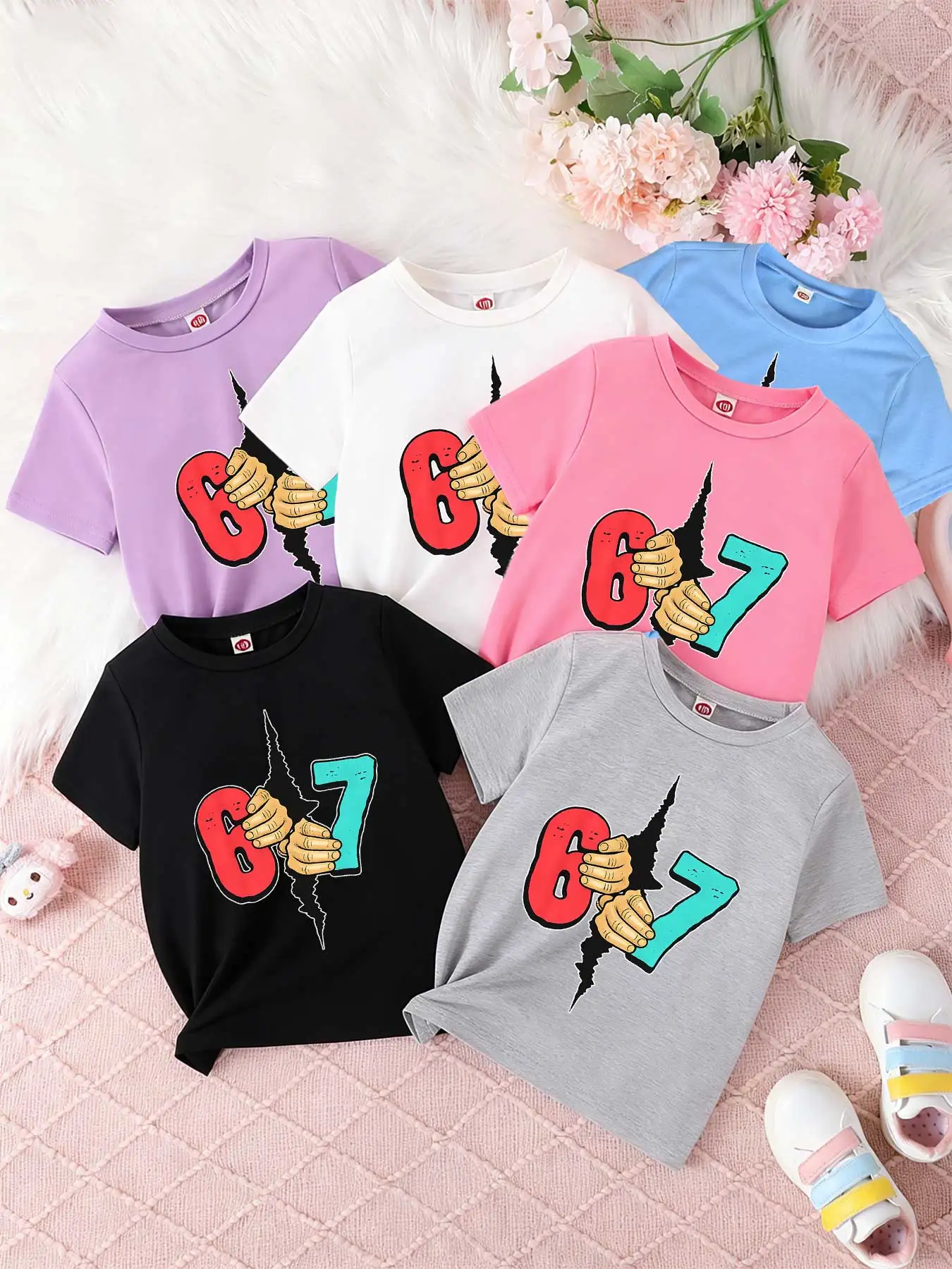 

Children's short-sleeved T-shirts for boys and girls, loose and breathable,number 67,ripped number,hand through number