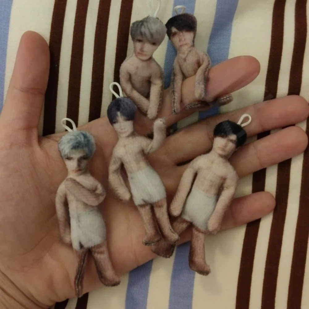 Game Love and Deepspace Peripheral Xavier Zayne Rafayel Ralayo Sylus Caleb 5cm Milk Rat Dry Doll Abstract Funny Pendant Gift