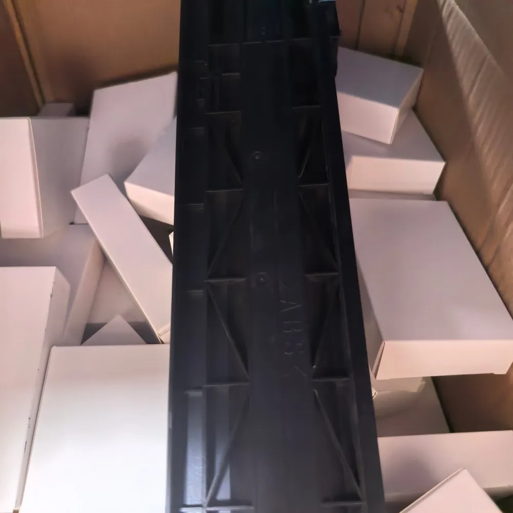 

Блок подачи тонера для использования в Ricoh MP 1027 2552 2553 3352 3353 3053 3553 2852 2853 2352 3351 2851 3030 3350 2550 B027-3501