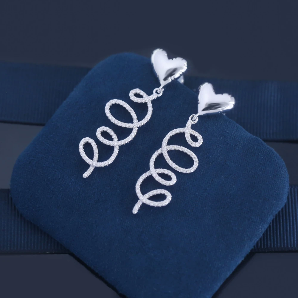 The 2023 Hot Selling Heart-Shaped Silver Roll Spiral Earrings Fresh And Cute Sweet Little Design Earrings Valentine'S Day Gift