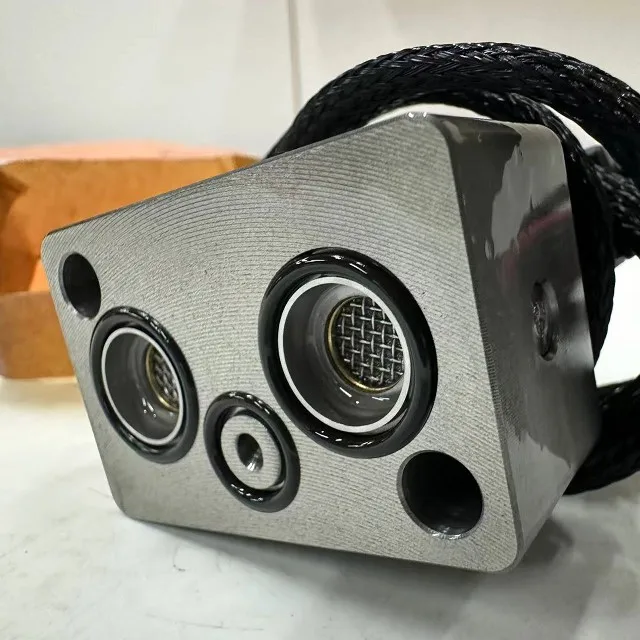 

PC200-7 Valve OEM 702-21-57500 702-21-55901 Solenoid Valve for PC200-8 Pilot Valve