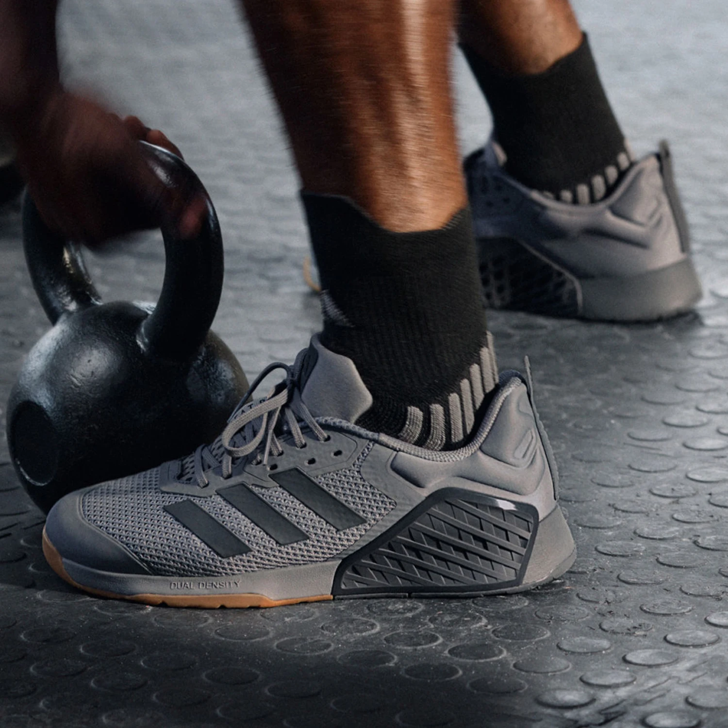 

Adidas оригинальные 2024, новые мужские и женские повседневные спортивные кроссовки ID8627