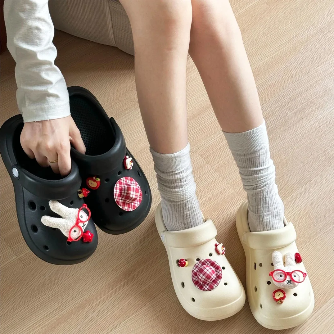 Miniso – chaussures à trous, accessoires de bijoux à faire soi-même, lapin en peluche, fleur, chat en acrylique, résine à dos plat, boucle de chaussure décorative pour pomme, 2/5 pièces