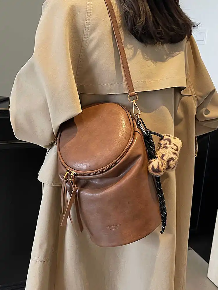 Retro Cylindrical Bag For Women Autumn Winter Large Capacity Casual Crossbody Bags Versatile Letter Commuting Shoulder Purse