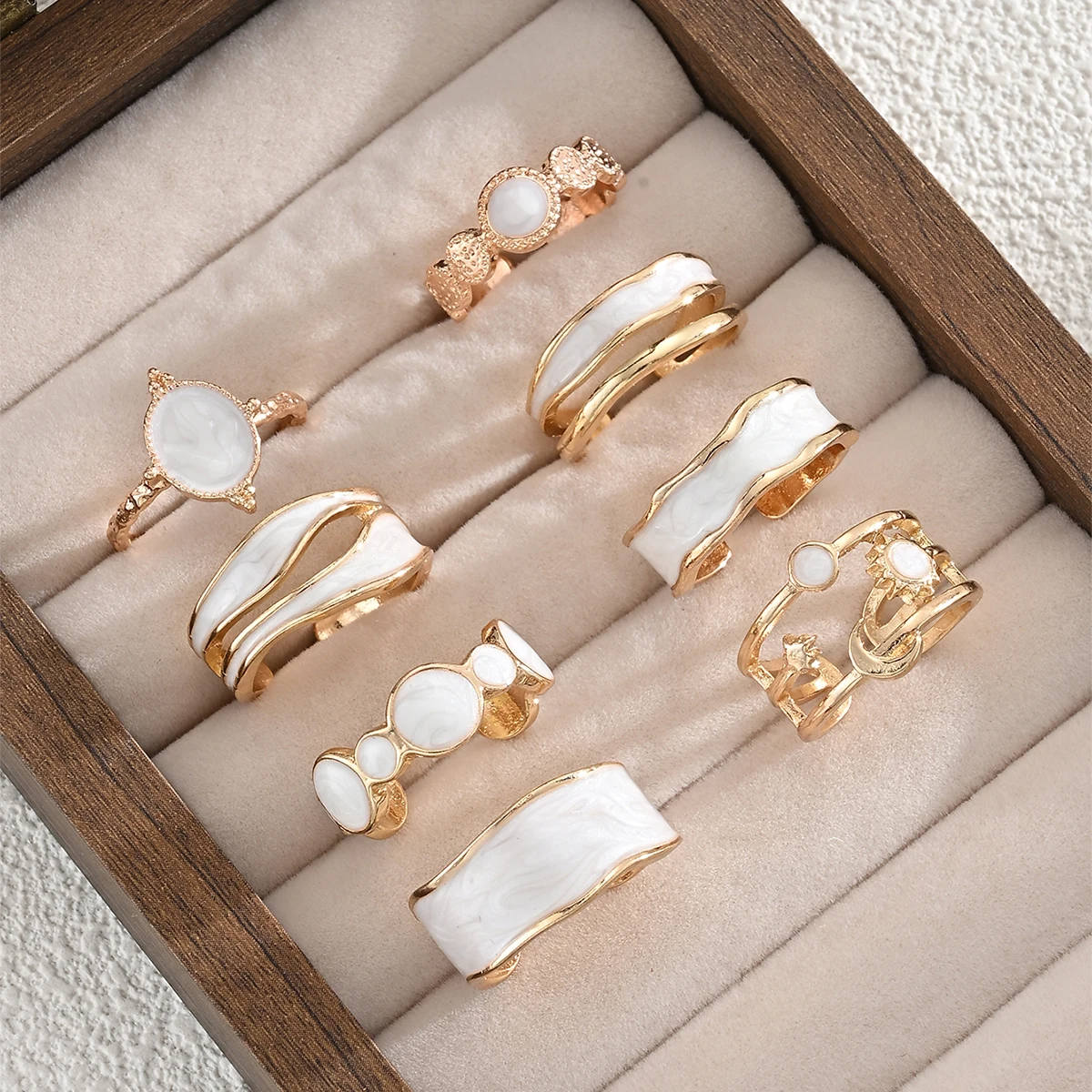 8pcs Gold Color Enamel Ring Set Vintage Boho Geometric Sun Moon Irregular Stackable Rings for Women Trendy Daily Jewelry Gifts