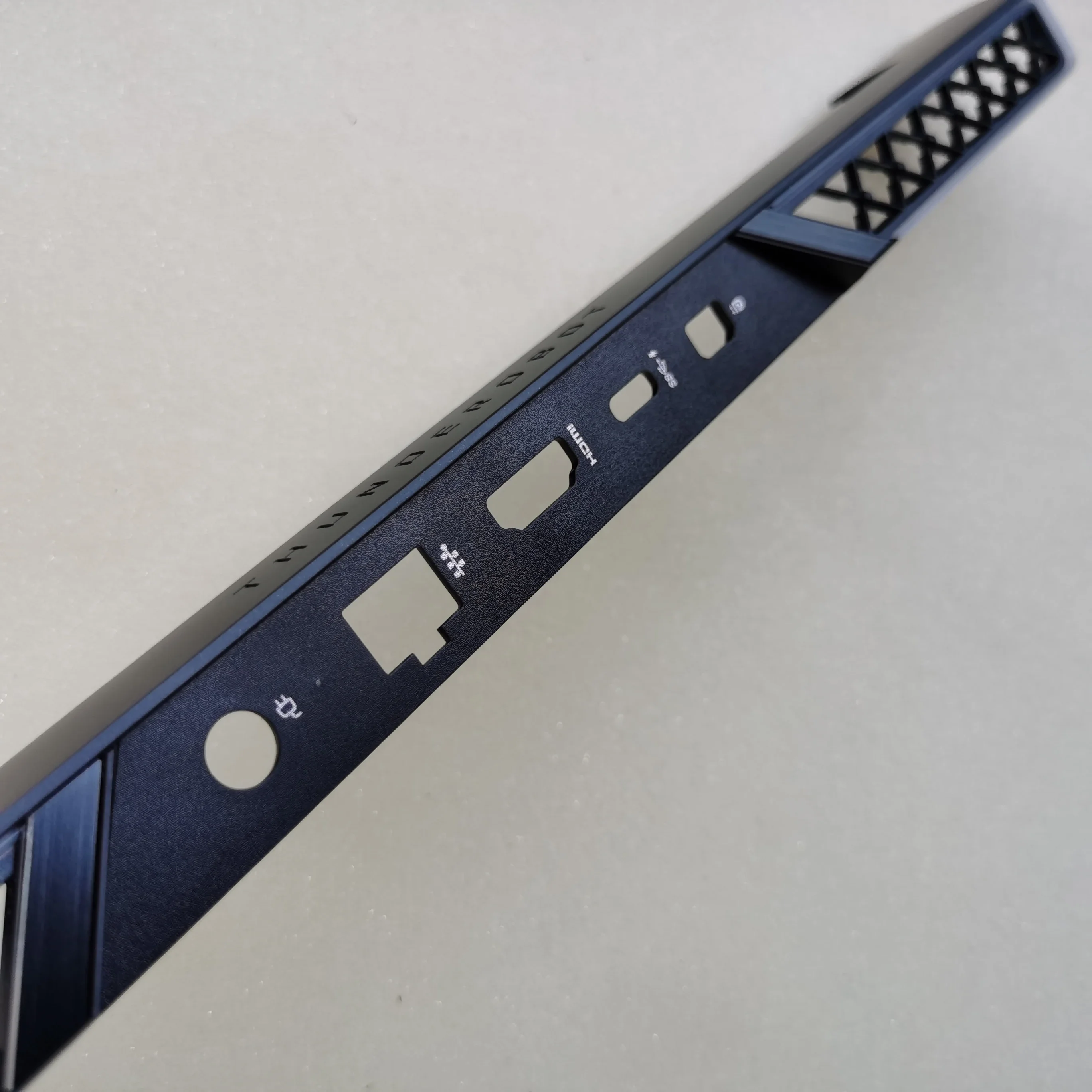1pcs New Laptop Parts for ThundeRobot 911Pro Zero P1 911MR Hing Tail REAR COVER