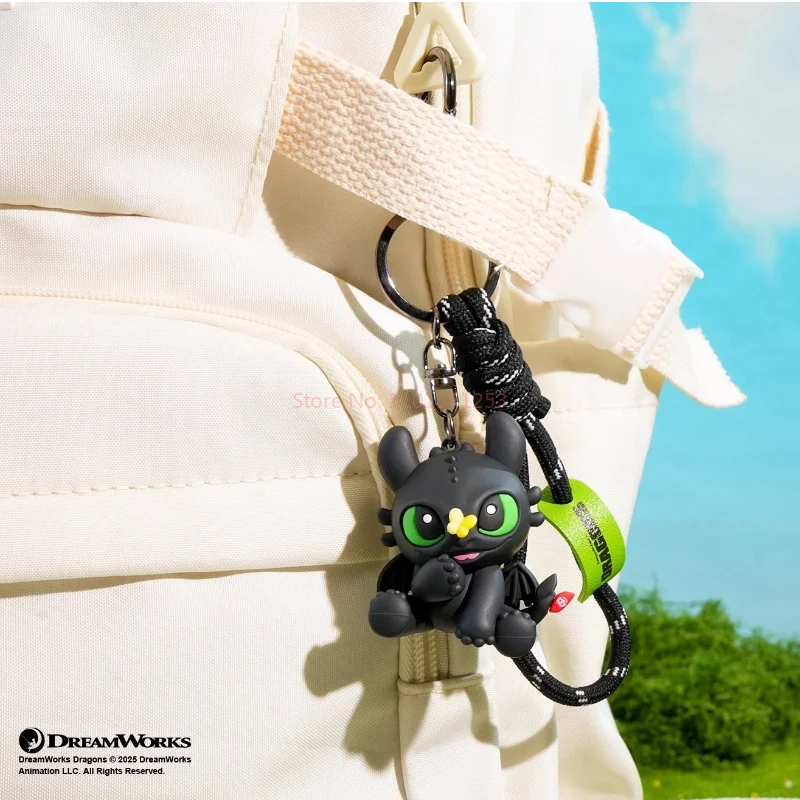 Authentic Dragon Taming Master Flying Toothless Boy Keychain New Bag Pendant Small Accessories Car Keychain