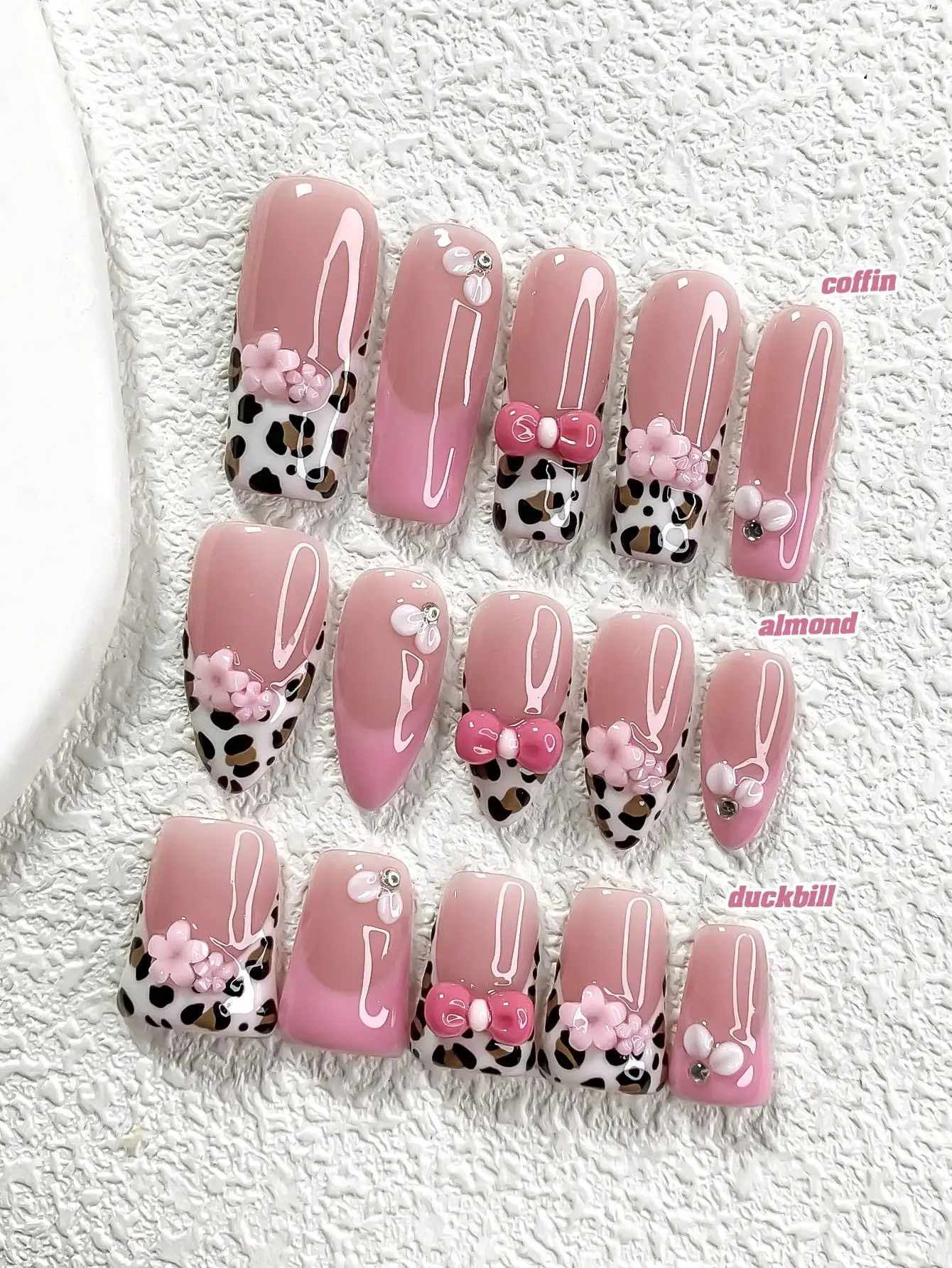 

10Pcs Luxurious And Elegant Style Handmade Nail Art Set,Unghie Press On,Golden Pearl Nail Art Accessories,Line Nail Art Decorations,Yellow Nail Polish,Noble And Stylish Aesthetic,Comes With Nail Tools(1 Sheets Jelly Stickers+1PC Nail File)3 Sizes Availabl
