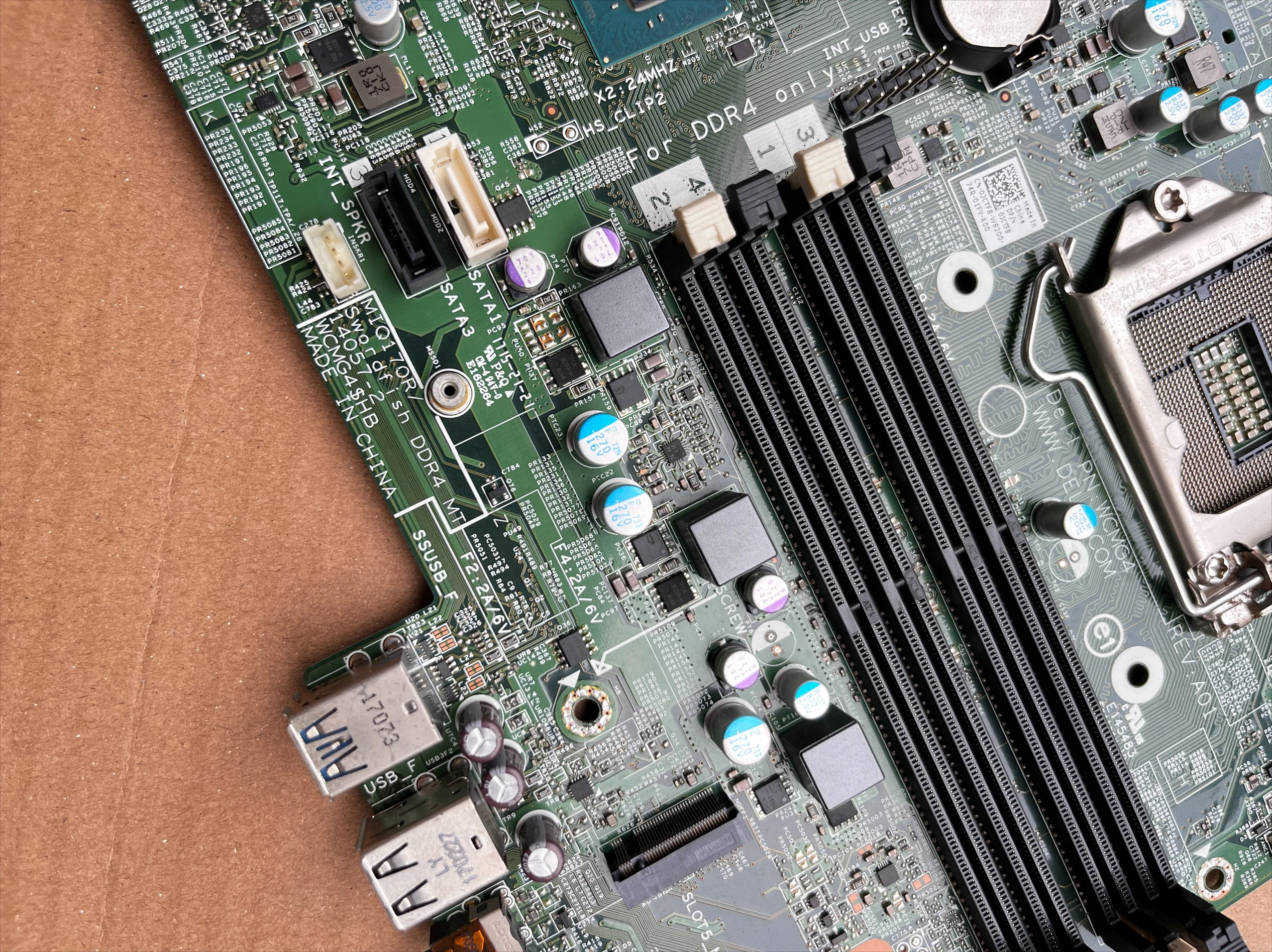For DELL OptiPlex 7040 MT main board DDR4 FTVXT JCTF8 MIQ170R    (store code: 0805)