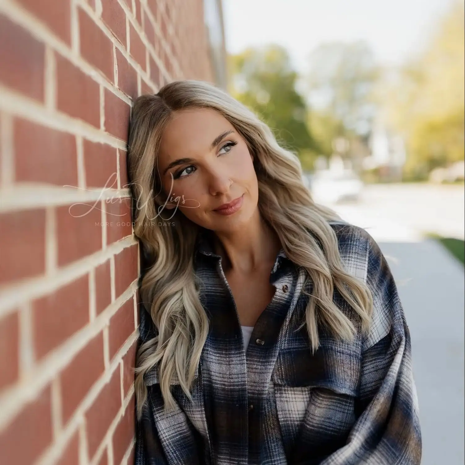 20 Inch Medium Length Loose Wave Wig Ombre Ash Blonde Lace Front Wig Small/Large Size Cap High Quality Synthetic Wig For Women