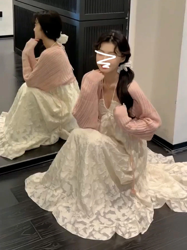 

Новый комплект с длинным топом на бретелях и юбкой А-силуэта с высокой талией для женщин, уникальный, красивый, для ранней осени, для пляжного отдыха