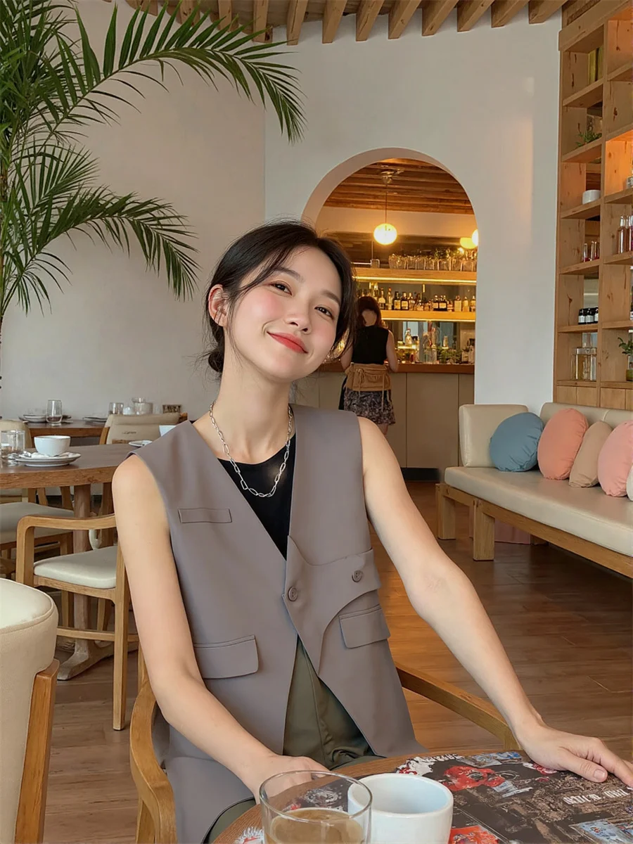 

Women'S Waistcoats Vests Ladies Autumn Coffee Black Loose Fit All-Match High-Quality Fabric Sleeveless Button-Up Front Simple