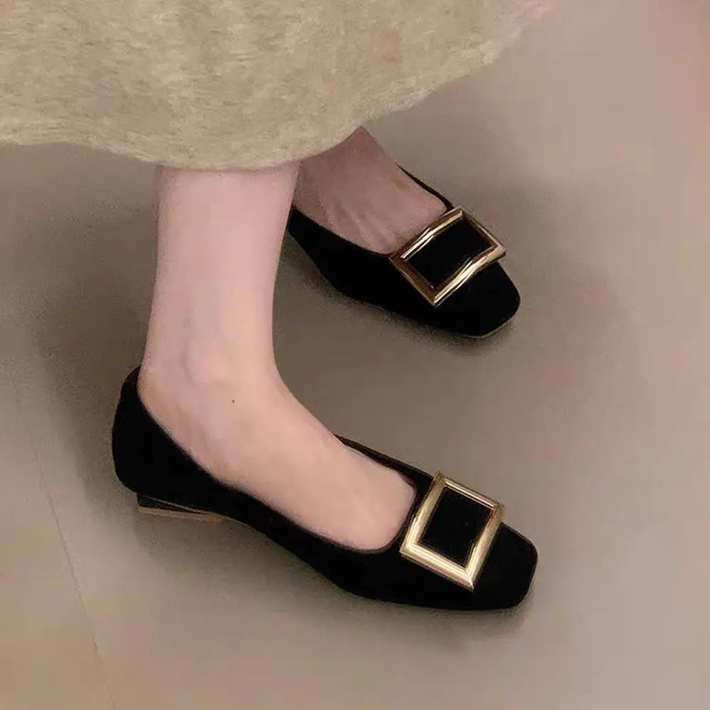 Sepatu Wanita Model Flat Vintage dengan Tali dan Rivet, Ujung Persegi, Ultra Ringan, Hak Rendah, Cocok untuk Pernikahan