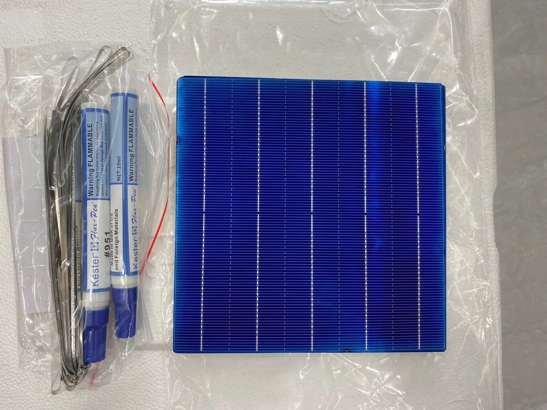 

100 Pcs 4.5W 18.6% 5BB Efficiency Polycrystalline Silicon Solar Cell 156MMx156MM For Sale with solar tab wire