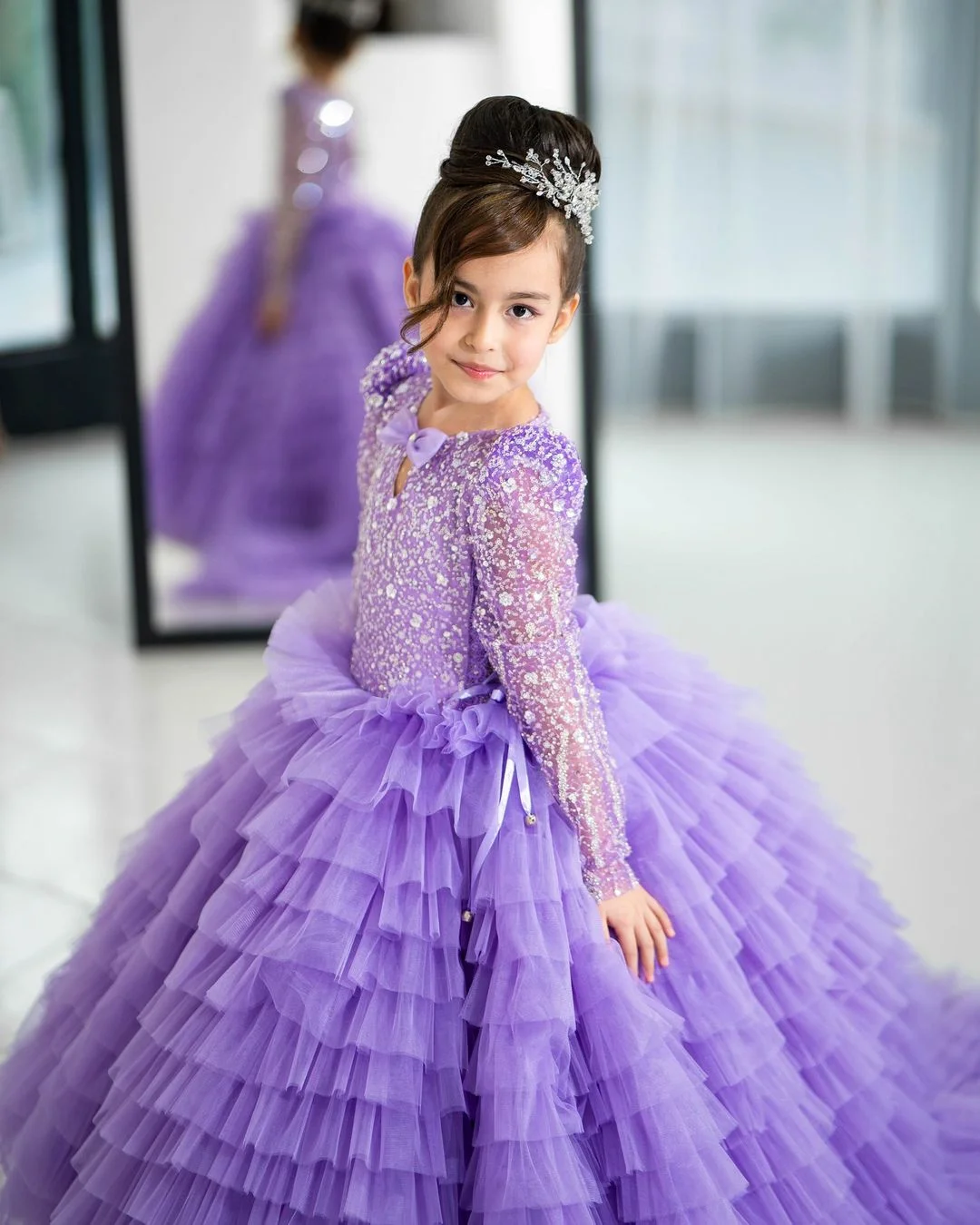 

Customized Purple Flower Girl Dress for Wedding Sequin Tulle Puffy Layered Princess Kid Birthday Party First Communion Ball Gown