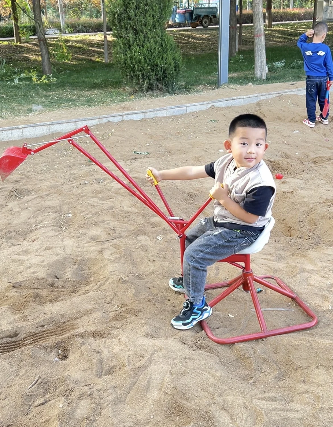 

Детский экскаватор, песочный экскаватор, игрушка для детского сада, детская площадка, экскаватор может вращаться на 360 градусов