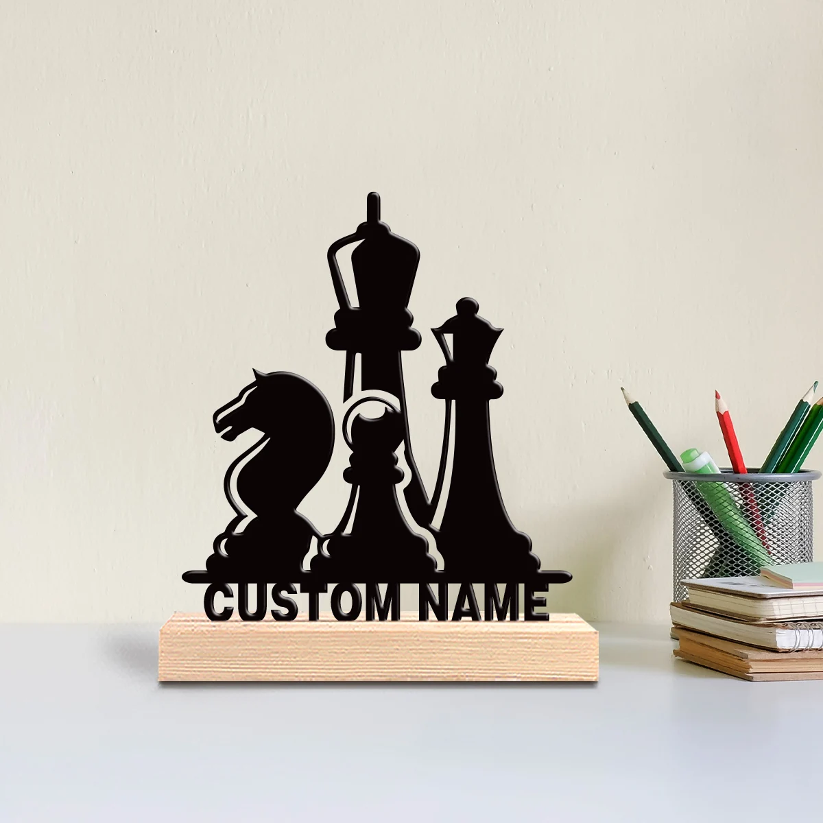 1pc Stylish Personalized Custom Chess Metal Art With Wooden Base Tabletop Decoration Artist’s Gift with Wooden Base, Perfect fo
