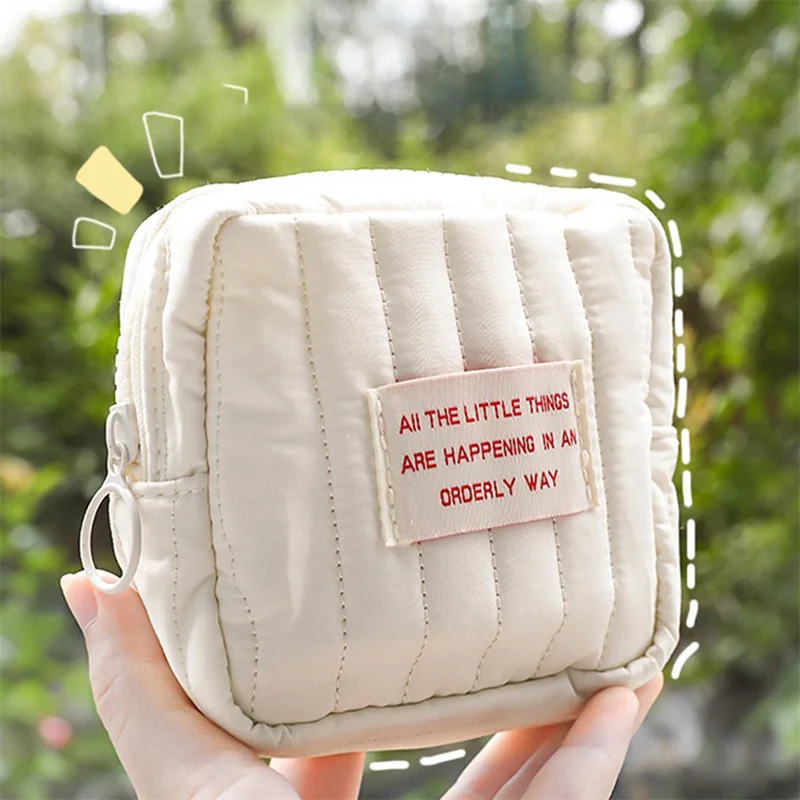 

Quilted Cotton Makeup Organizer Bag Zipper Padding Cute Makeup Pouch Soft Solid for Women and Girls Travel Toiletry Bag