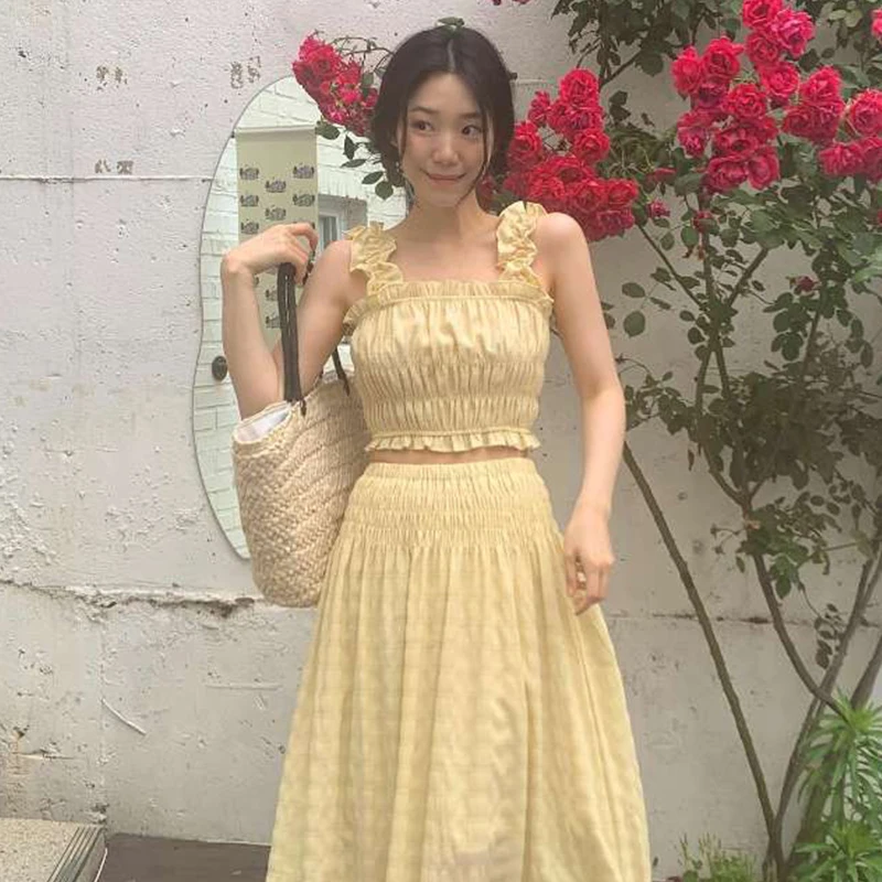 

Soft Sle ort Crop Top And High Waist Skirt Two Piece Set for Women Cotton Material Slimming Effect Summer New Arrivals