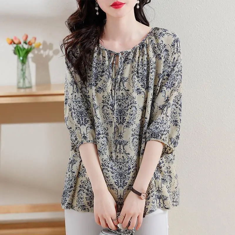 Women\'s 2024 Summer Pullover V-neck Spliced Lace Printed Chiffon Age Reducing Fashion Loose Versatile Casual Middle Sleeve Top