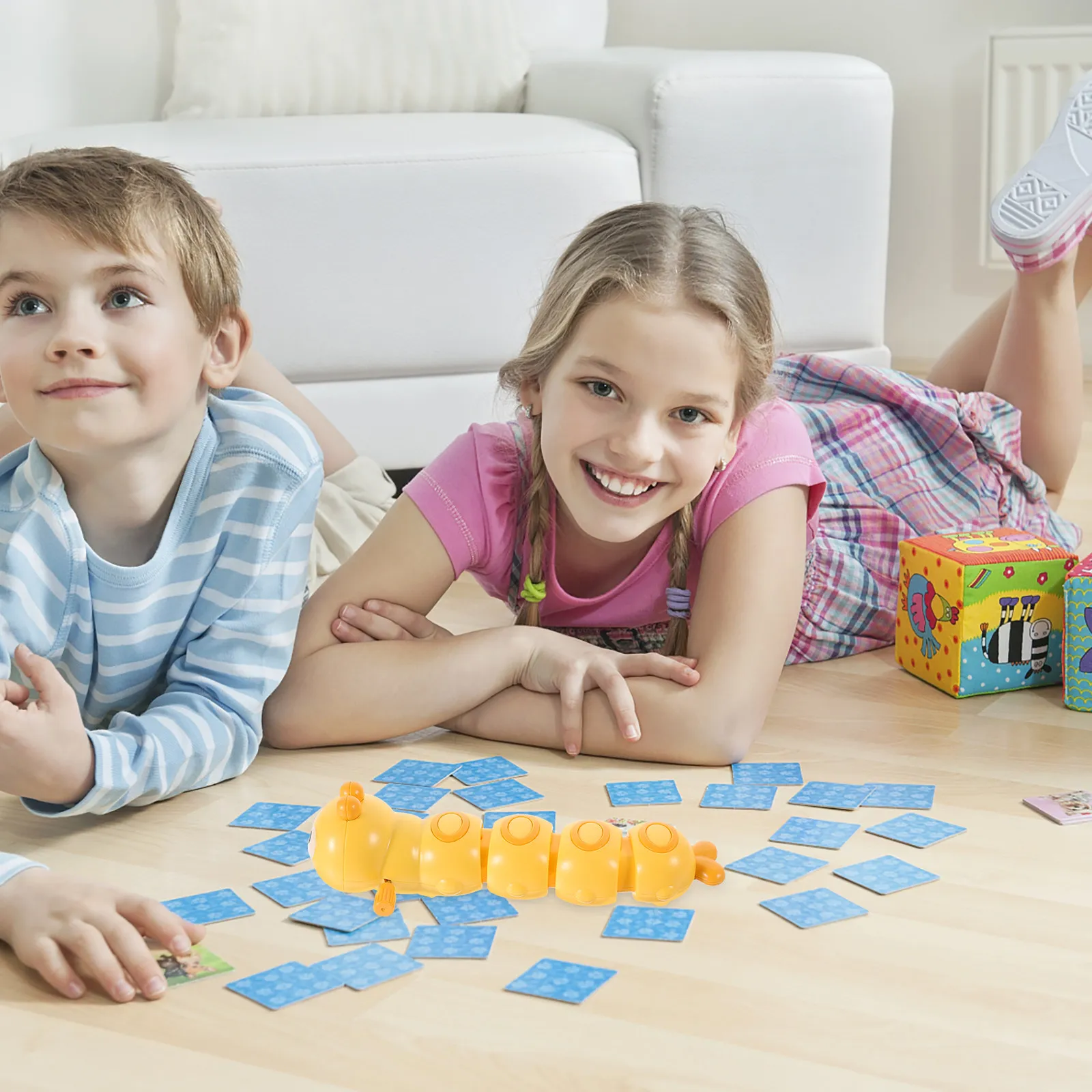 

Заводной гусеничный робот-мультяшка: забавное настольное украшение, сувенир для вечеринки, подарок на Рождество, Пасху, Хэллоуин