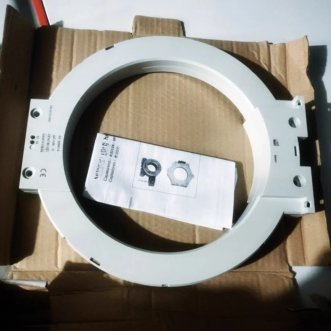 

50441 Closed Ring Transformer SA200 400A