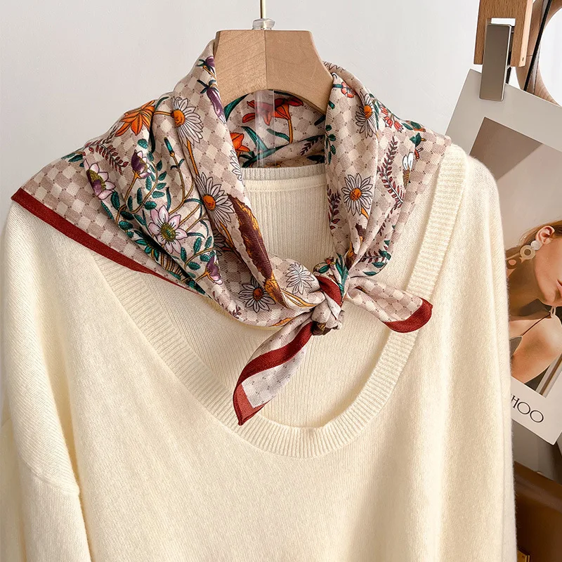 

Retro Print Silk Scarf Creative Fashion Headband Necktie Decoration Clothing Scarf Suitable for Multiple Scenarios Accessory