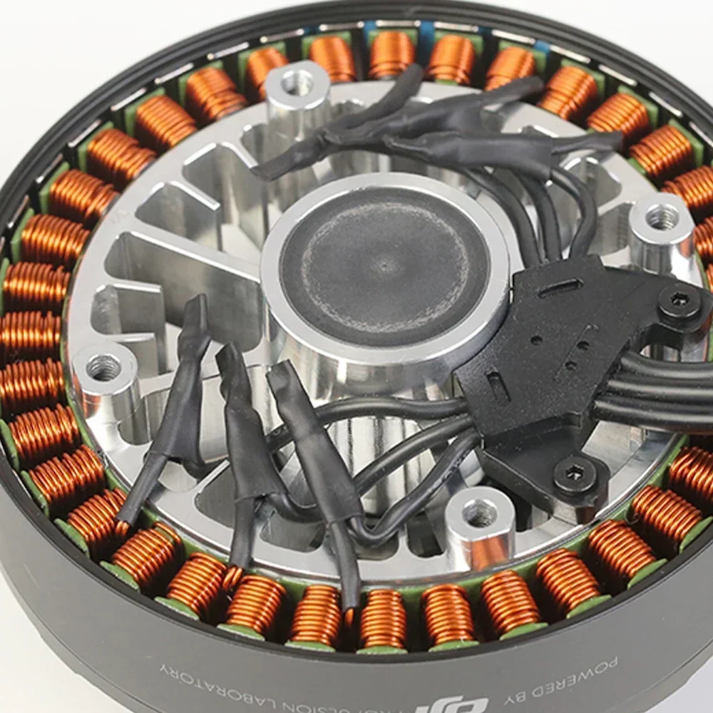 Рисунок 5 - Аксессуары для сельскохозяйственных дронов 10015